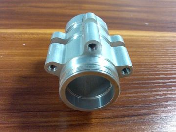 La precisione di CNC del metallo ha girato la colonna di alluminio ad alta resistenza delle parti ha espulso