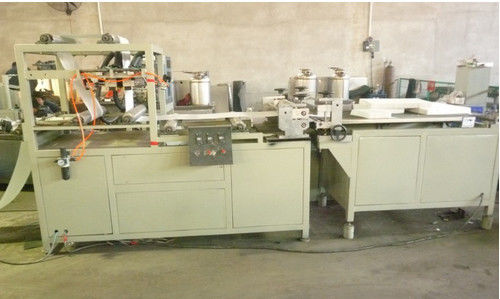 Macchina di pieghettatura controllata di SpA mini per il filtro dell'aria, 2 * 26 linea incollare