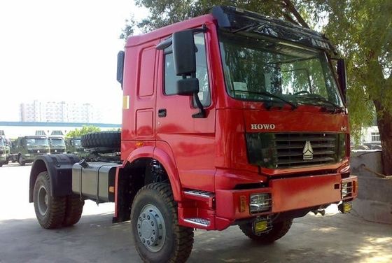 Iso ccc HOWO di SINOTRUK 4 x 4 TUTTO IL rimorchio 20-70T EUROII/III LHD o RHD 260-420HP del CAMION del TRATTORE di WHEEL-DRIVE