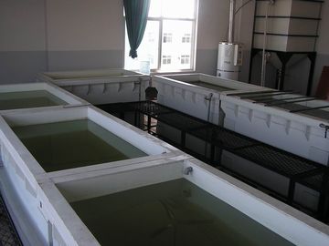Linea di produzione di alluminio del rivestimento della polvere con il sistema di pretrattamento del carro armato di immersione