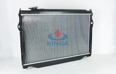 sostituzione del radiatore di 95 - 98 FZJ80G Toyota Landcruiser, trasmissione automatica